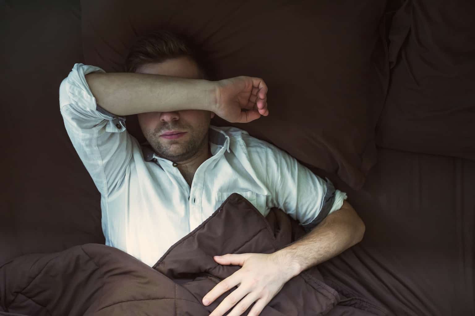 Should it be absolutely dark when you sleep? Should it be absolutely dark when you sleep?