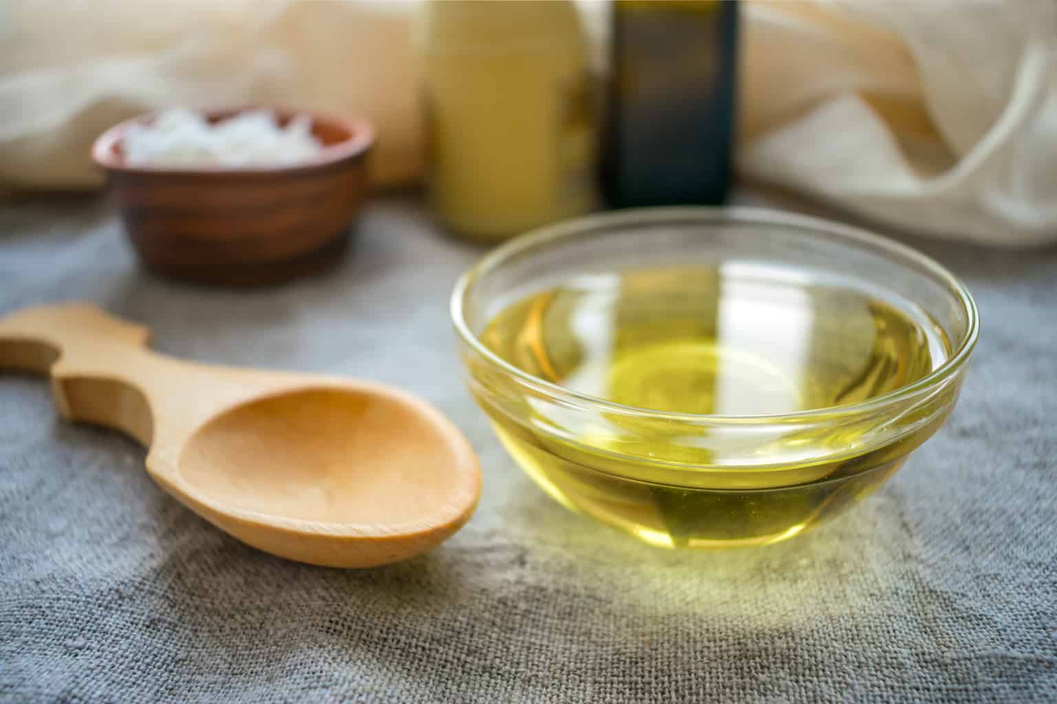 ½ Tsp of This Natural Oil Fixes “Prune Skin” Down There