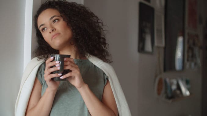 Women drinking coffee or tea