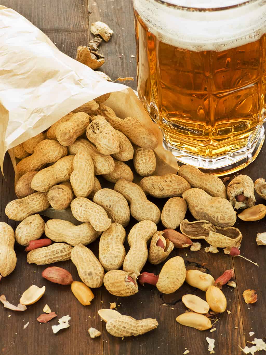 What happens after you drink and eat peanuts will shock you...